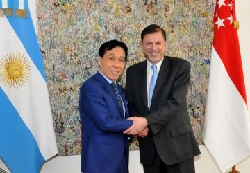 El vicecanciller recibió al embajador de Singapur